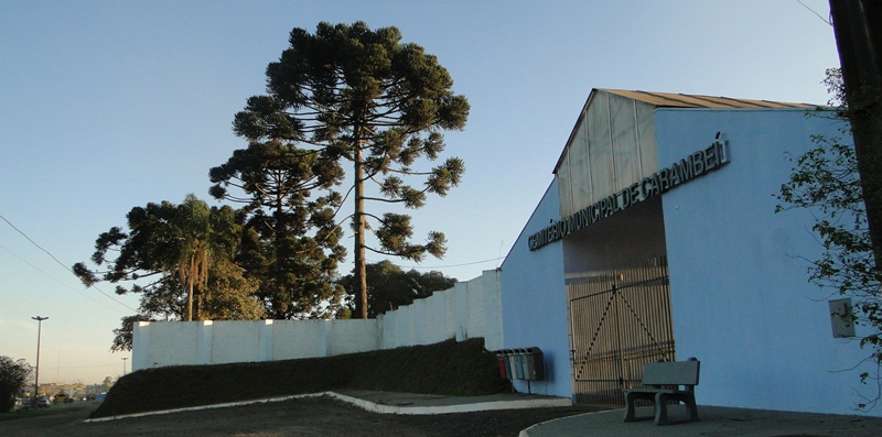 Melhorias no Cemitério Municipal.